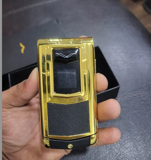 Vertu Flip